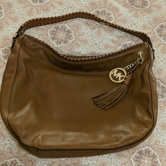 SET of Michael Kors leather bag and wristlet - Picture 1 of 7